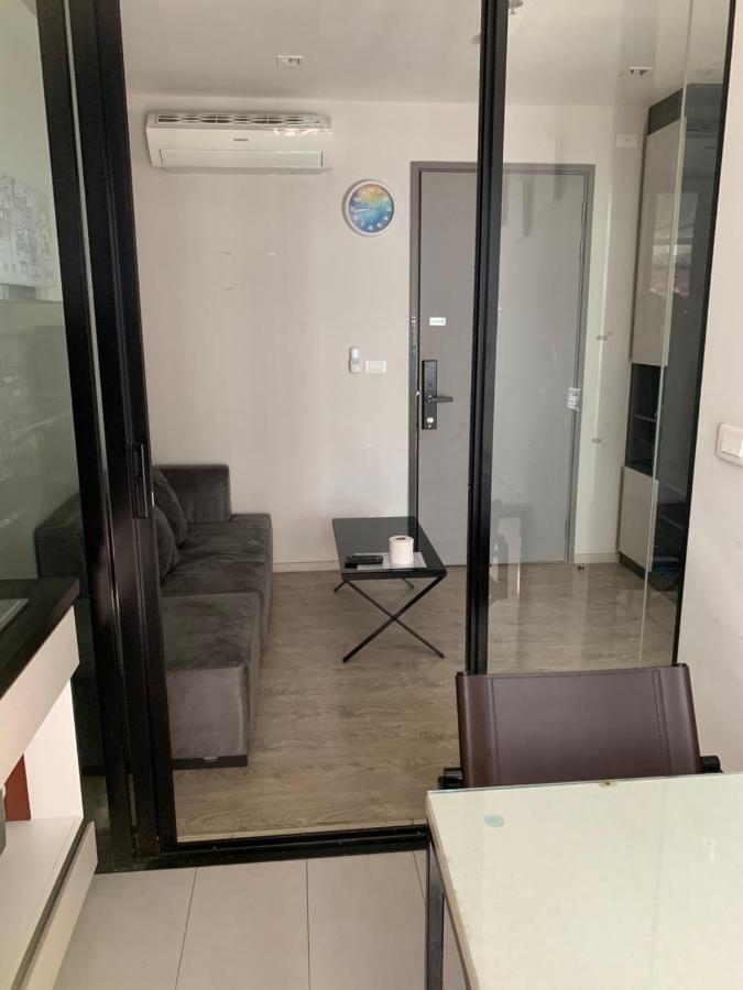 The Base Apartment Pattaya Exterior photo