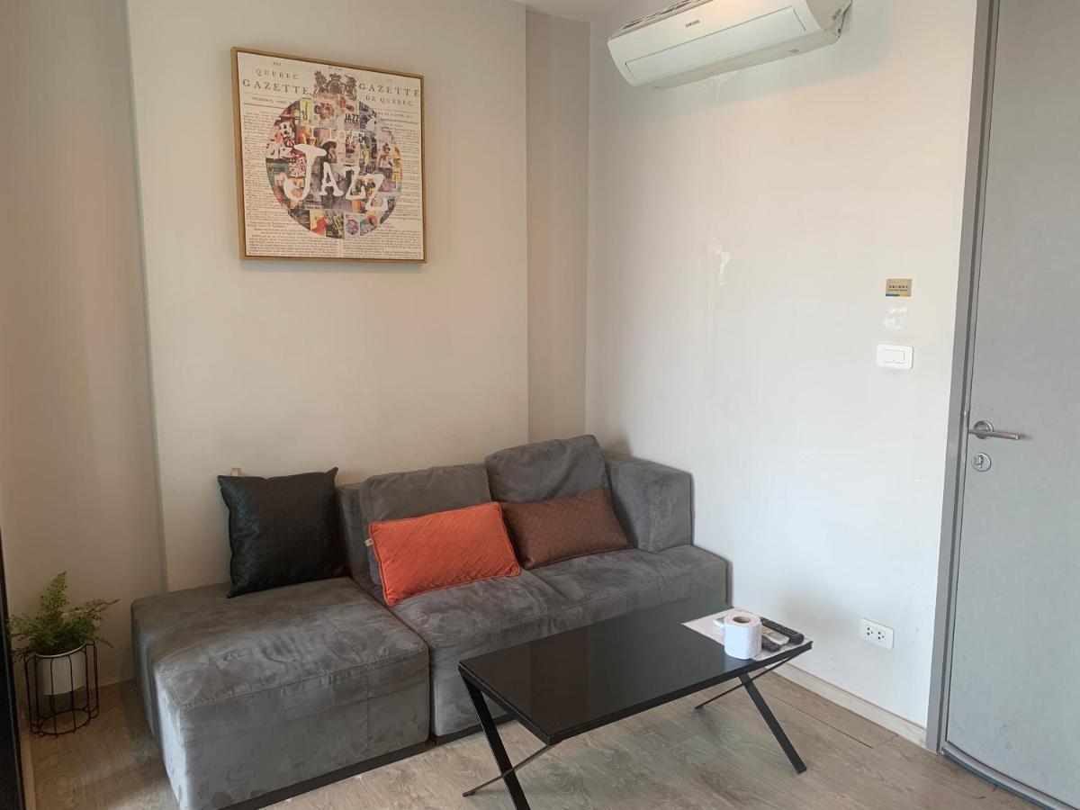 The Base Apartment Pattaya Exterior photo